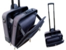 Longs laptoptoolcase met pallet en trolley
